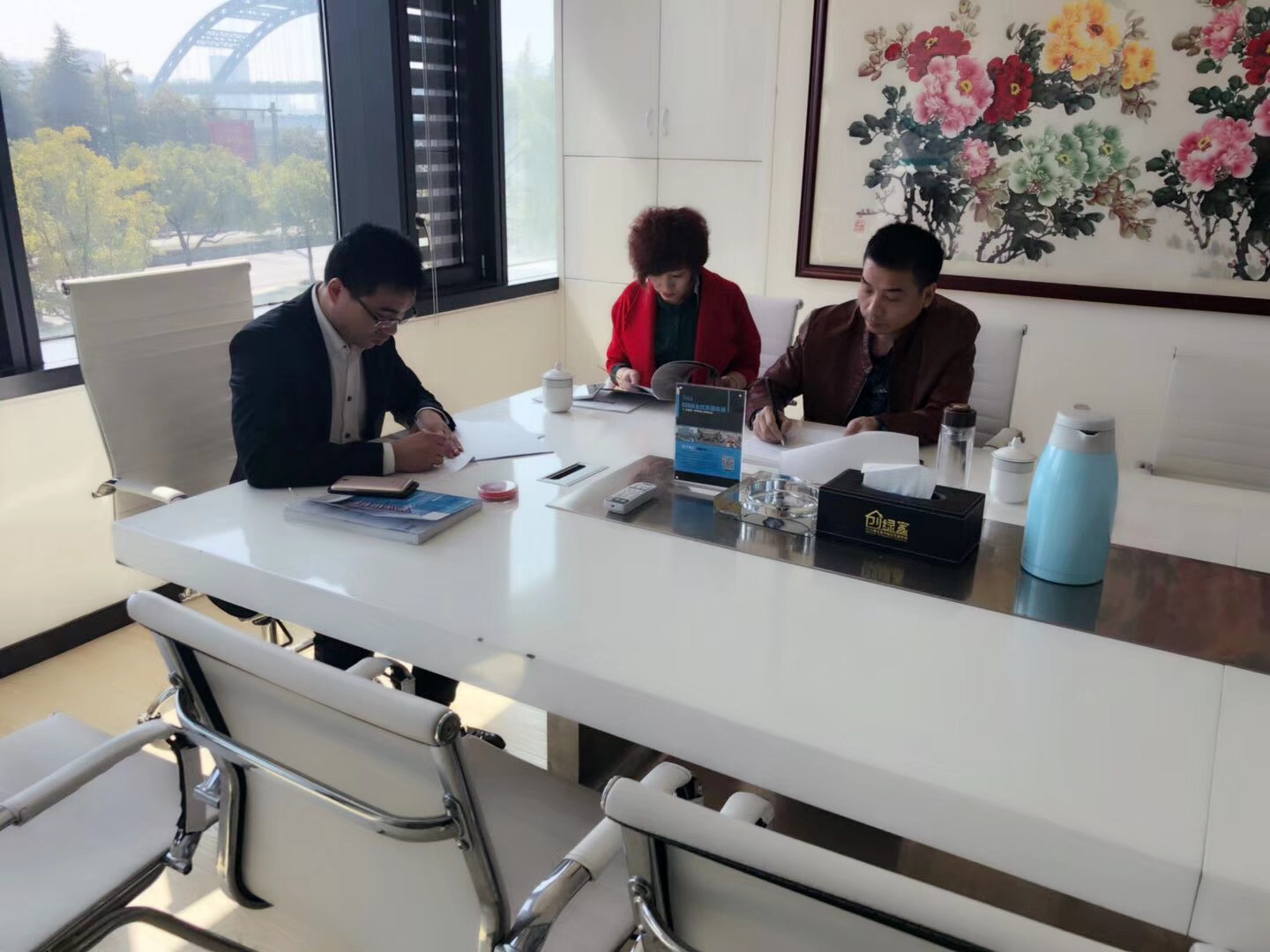 欧美黄色性爱视频网站 热烈祝贺陈总夫妇签约创绿家博尔塔拉蒙古自治州区级代理！