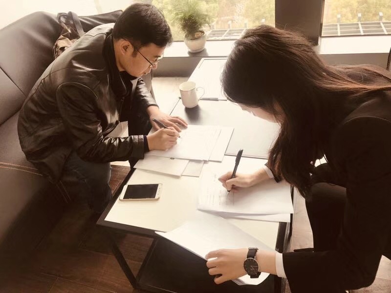 欧美黄色性爱视频网站 热烈祝贺盖总签约创绿家烟台市区级代理！
