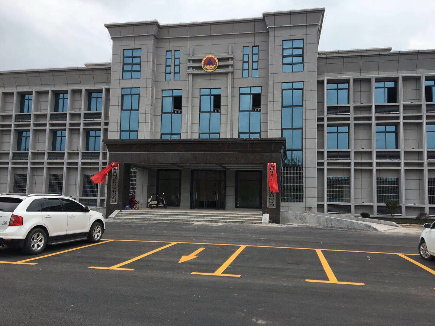 欧美黄色性爱视频网站 蟠龙镇人防应急救援指挥中心室内空气治理