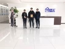 热烈祝贺钱总、高总签约创绿家上海市区级代理！