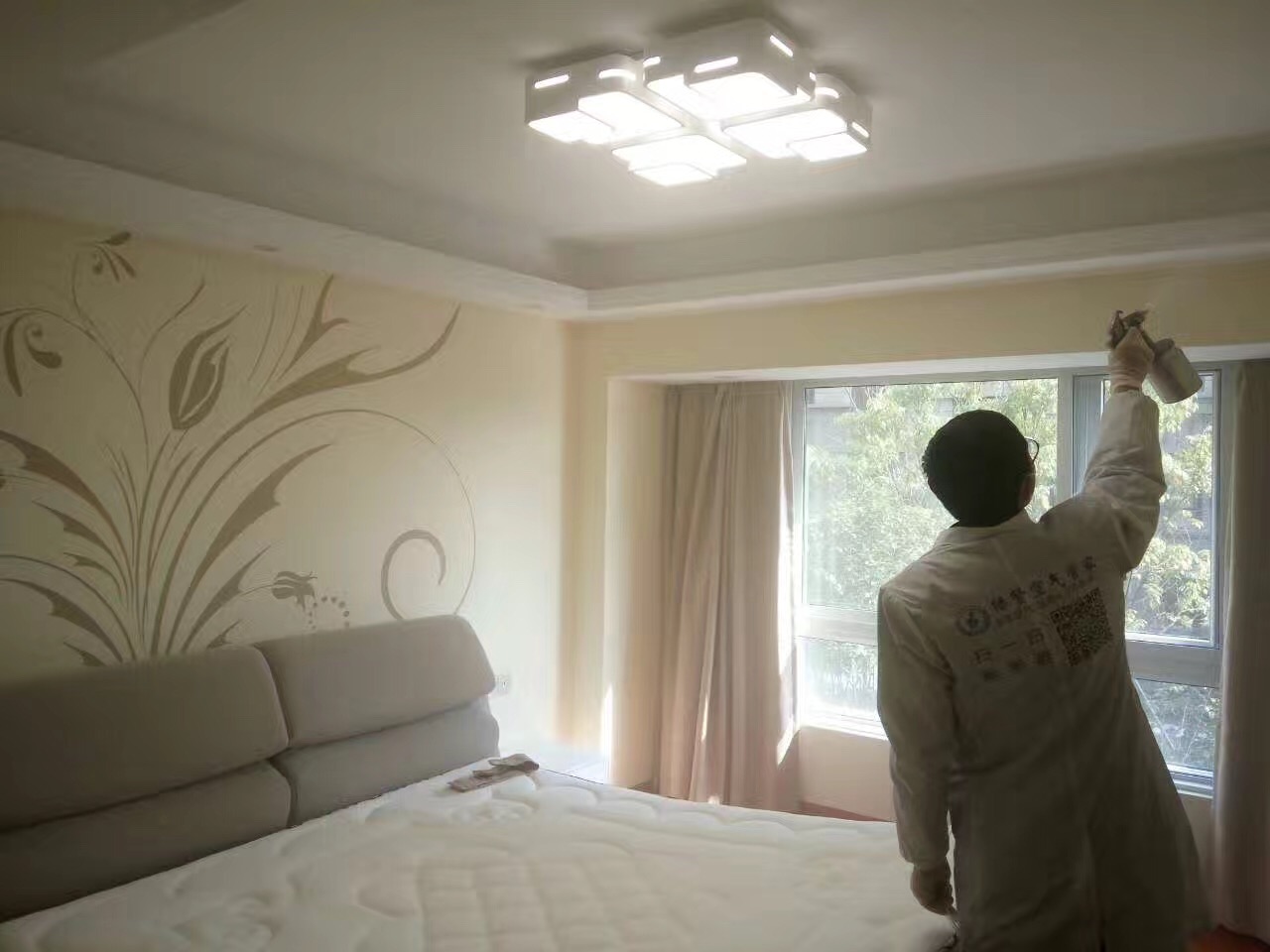 欧美激情视频在线观看 杭州余杭区朗诗花漫里小区空气治理