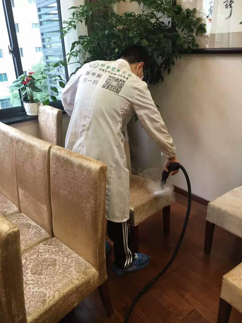 欧美激情视频在线观看 家庭木地板如何进行甲醛治理与保养