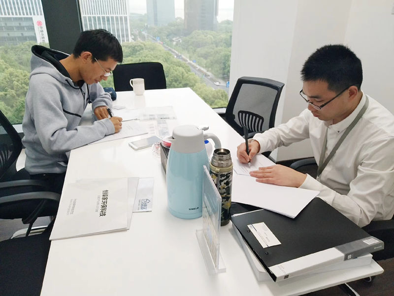 欧美古装一区二区三区 热烈祝贺曹总签约创绿家渭南市区级代理！