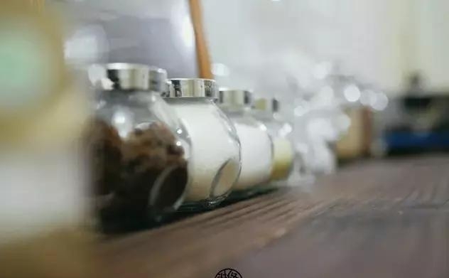 欧美激情视频在线观看 21天3000元重装出租屋 除甲醛莫忘记！