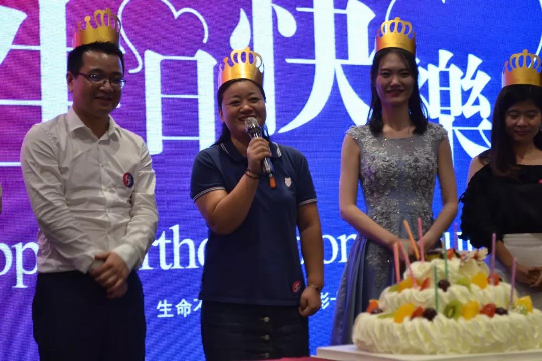 欧美黄色性爱视频网站 创绿家环保2018年中工作会议暨5周年庆典圆满结束！
