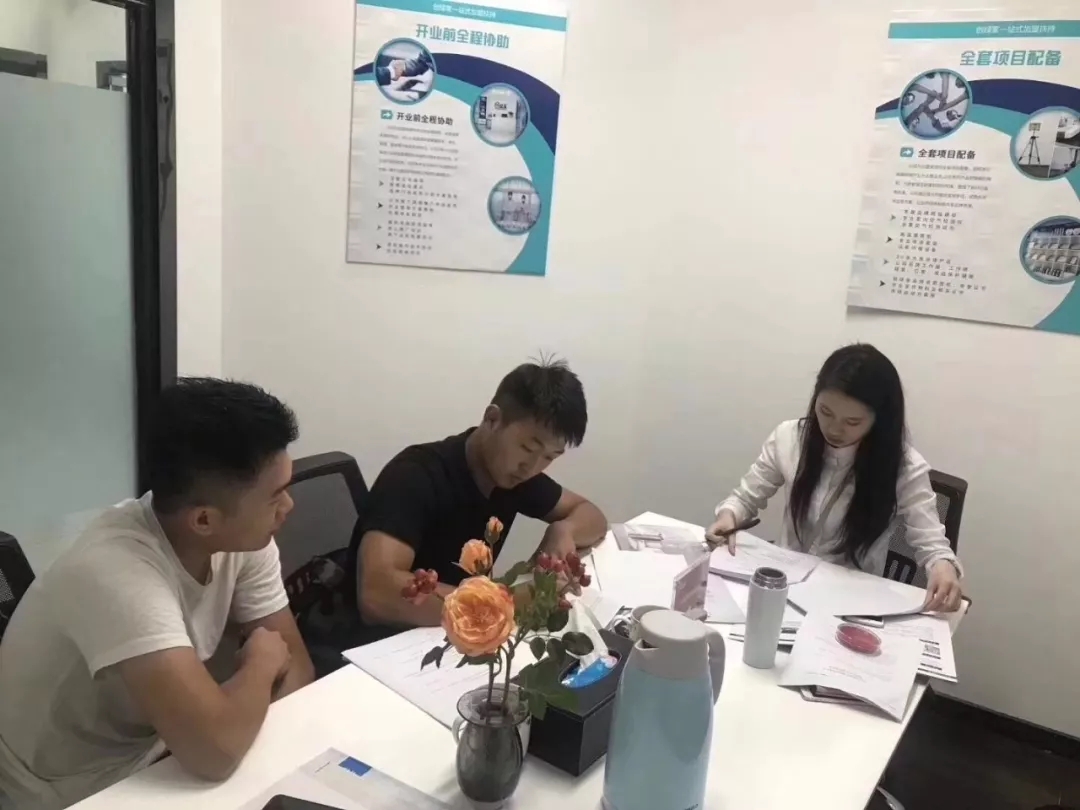 欧美激情视频在线观看 热烈祝贺徐总签约创绿家宁波市区级代理！