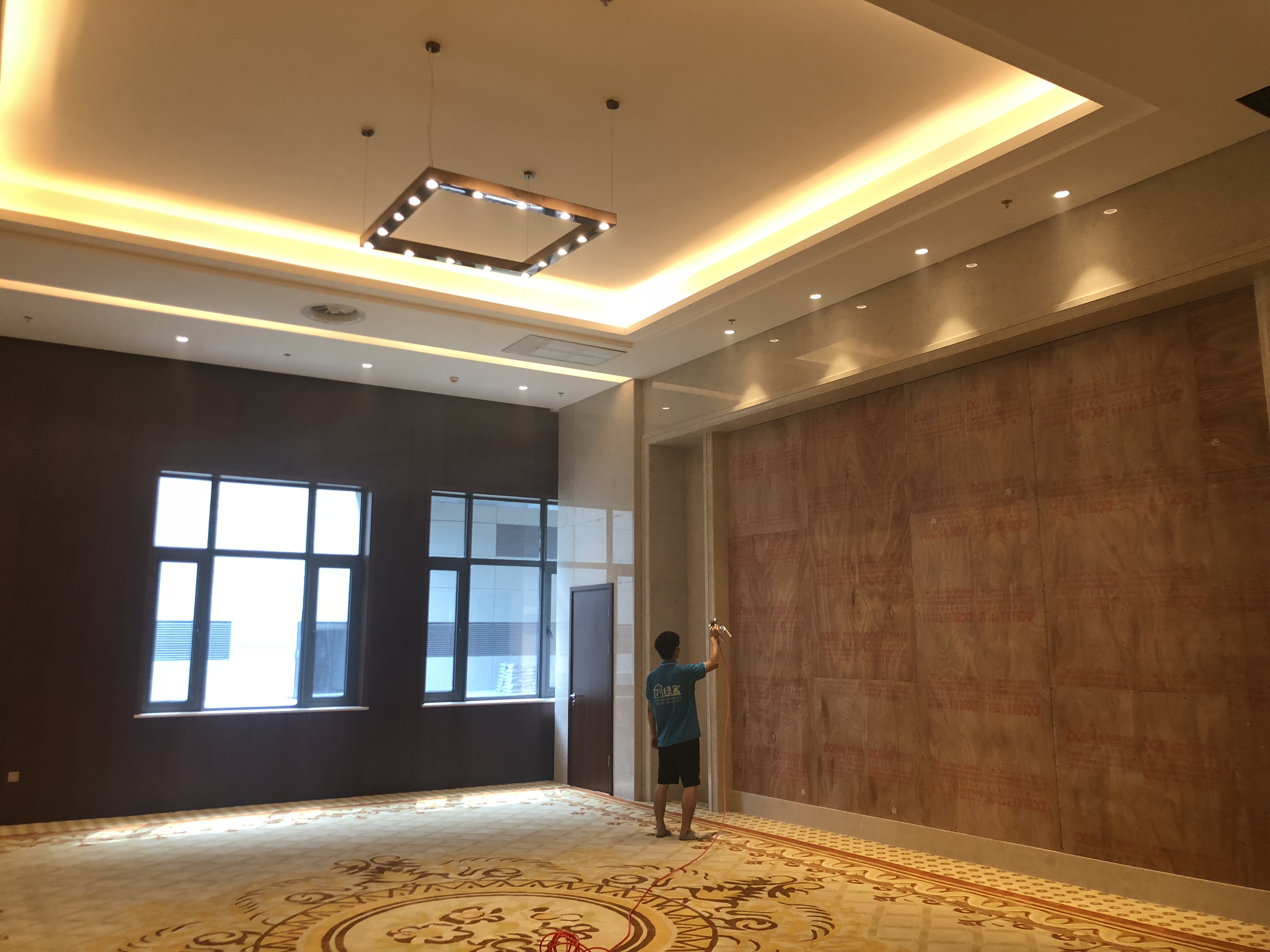 创绿家环保助力石家庄国际会展中心成为中国***“绿色三星”会展中心！
