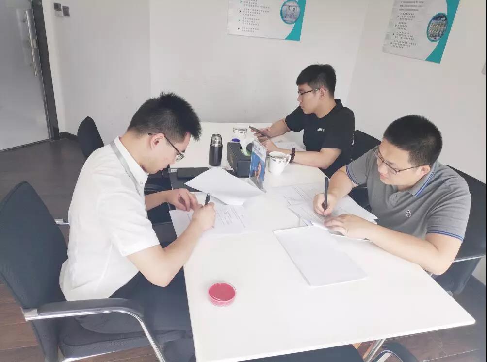 欧美古装一区二区三区 热烈祝贺苏总签约创绿家广东省深圳市区级代理！