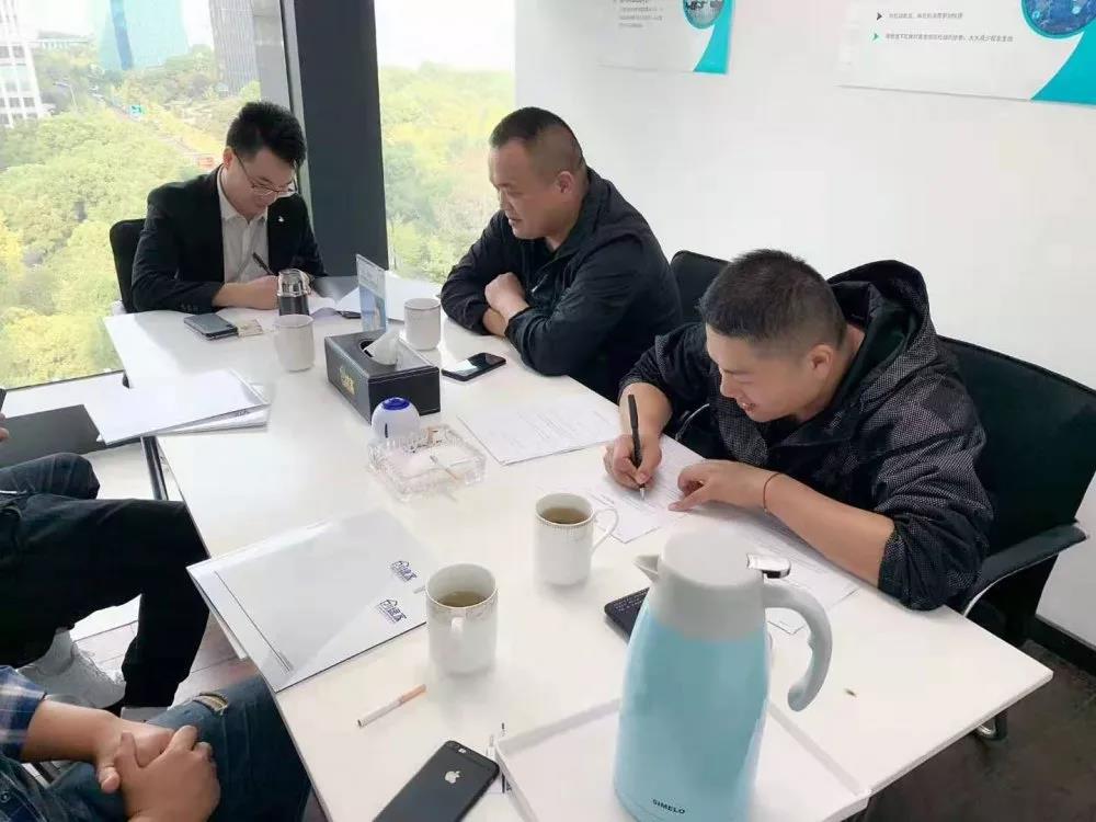 欧美黄色性爱视频网站 热烈祝贺张总签约创绿家浙江省嘉兴市县级代理！