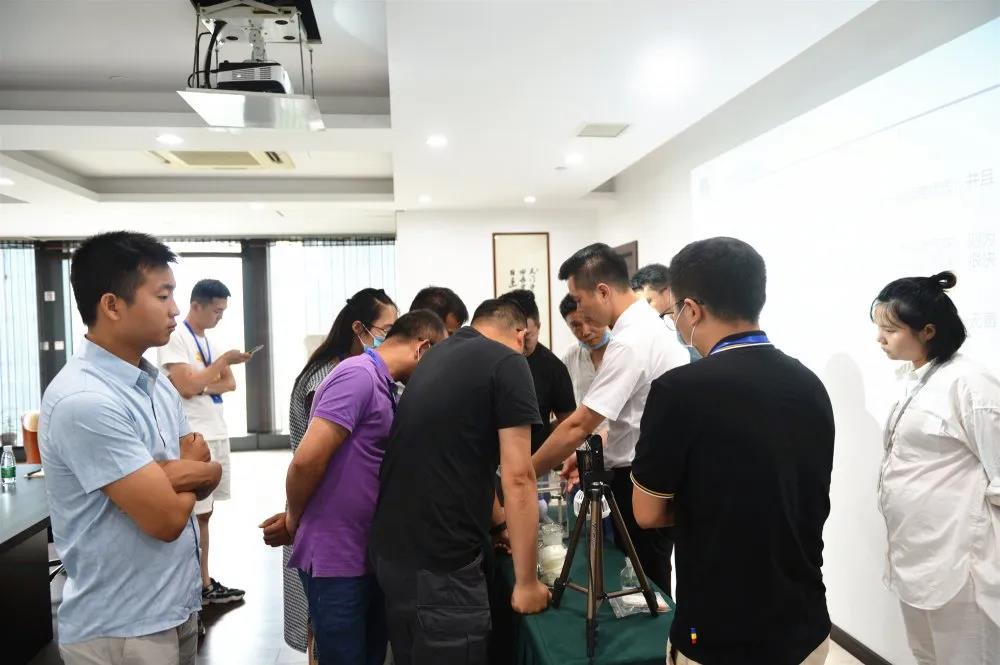 欧美黄色性爱视频网站 2020年第三期“除醛技术交流峰会”圆满结束