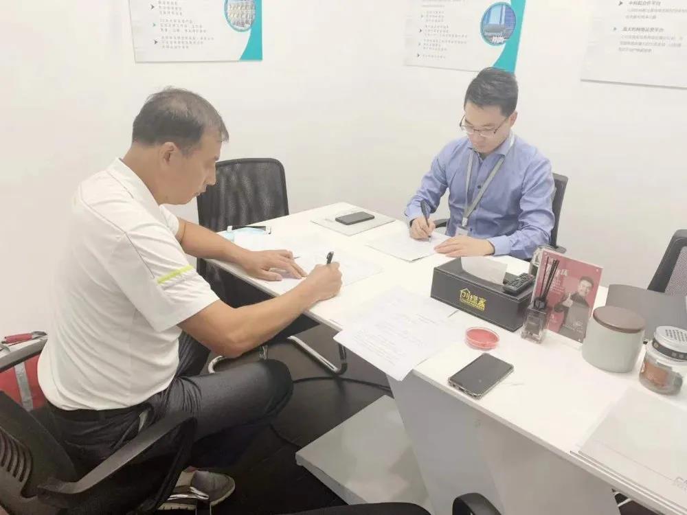 欧美古装一区二区三区 热烈祝贺肖总签约创绿家山东省潍坊市区级代理！